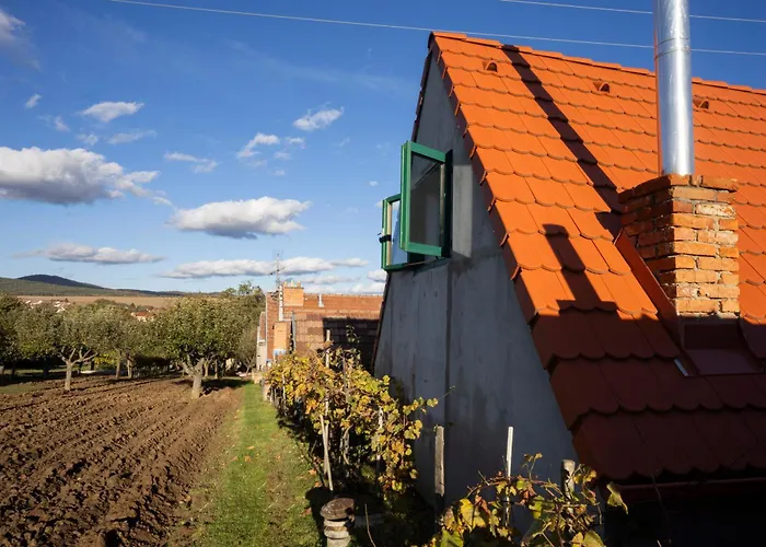Sklipek Na Cisarske Feriehus Moravany (Hodonin)
